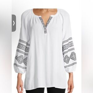 NWOT THE PIONEER WOMAN BLOUSE